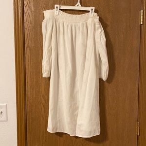 White Off-the-Shoulder Pineapple Detailed Dress